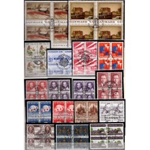 Danmark - Over 500 stk. 4-blokke plus mange enkeltmærker - Frimærkerne sidder i sorte lommer - Stemplet.